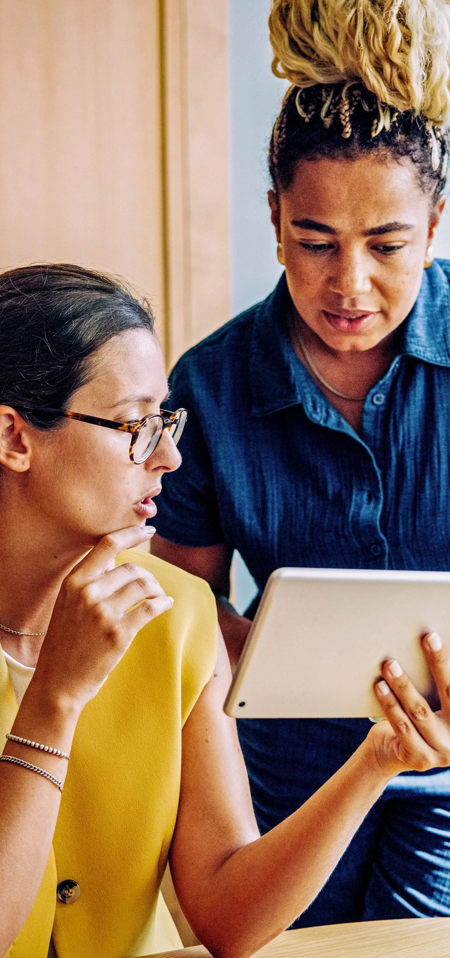 PSG advisers in a client meeting